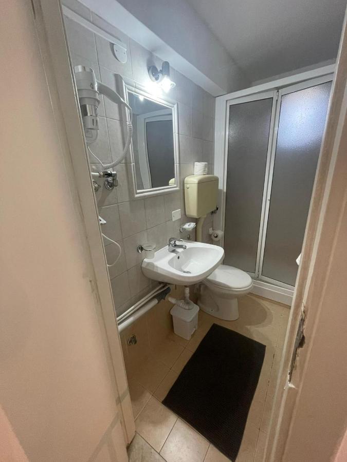 Maqueda Rooms ปาแลร์โม ภายนอก รูปภาพ