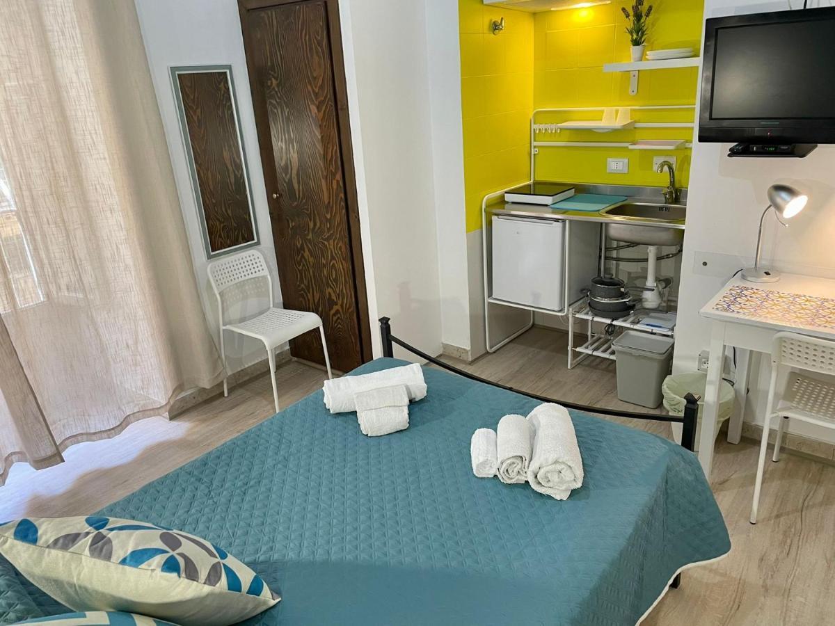 Maqueda Rooms ปาแลร์โม ภายนอก รูปภาพ